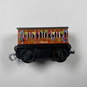 2018 Thomas & Friends Trackmaster Push Along Celebration Time Annie